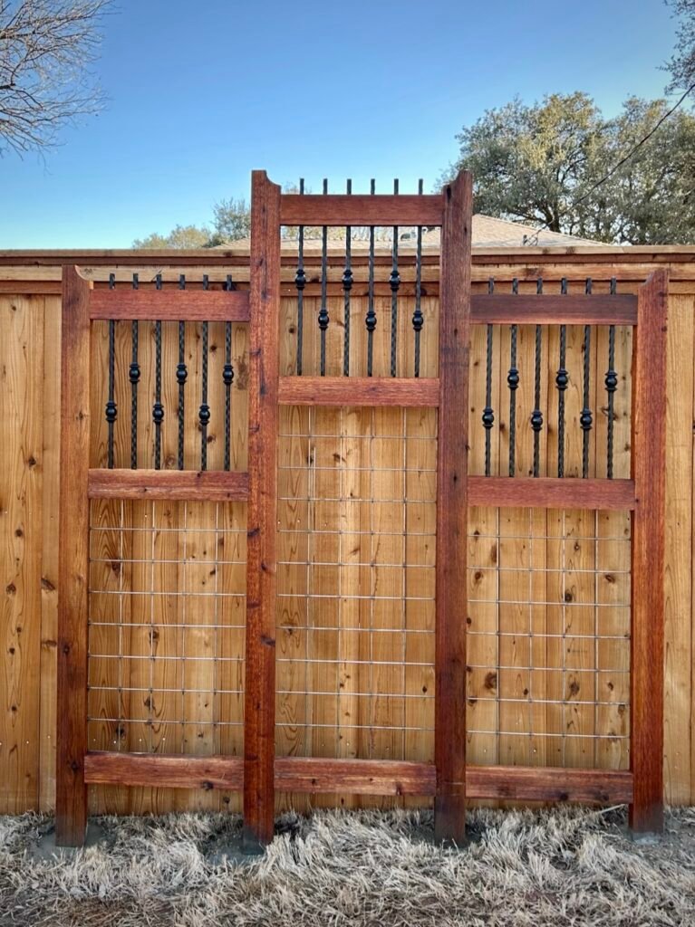 Custom back yard trellis in Abilene, Creative Timberworks